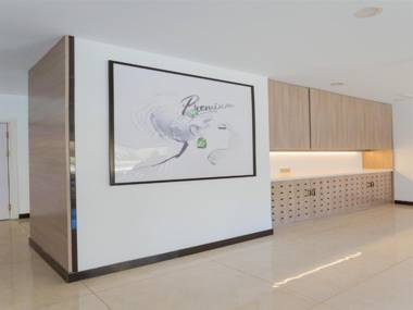 7Days Premium Qingdao Railway Station Branch