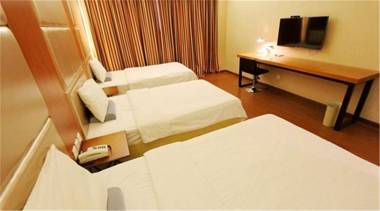 Starway Hotel Qingdao Taitung Pedestrian Street