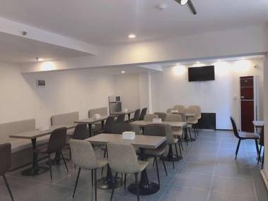 Hanting Hotel Qingdao Development Zone Xiangjiang Road Commercial Street