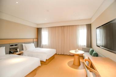 Ji Hotel Qingdao Huangdao District Government