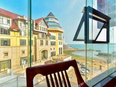 YOUNG-HI HOLIDAY INN