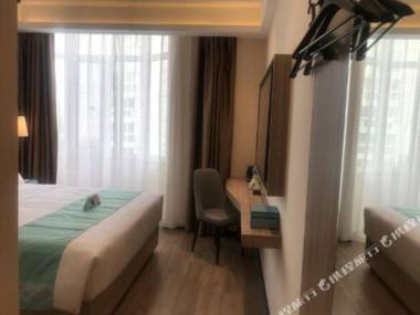 Xana Lite Hotelle(Qingdao North of Railway StationJunfeng Road Metro Station)