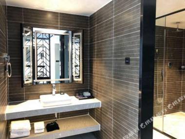 Xana Hotelle (Guang'an South Railway Station)