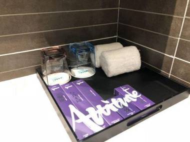 Xana Hotelle (Guang'an South Railway Station)