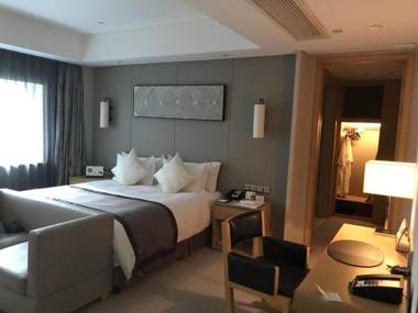 Howard Johnson IFC Plaza Ningbo