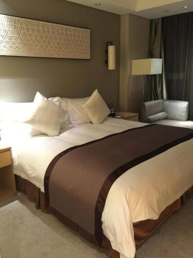 Howard Johnson IFC Plaza Ningbo