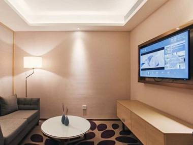 Lavande Hotels Ningbo South Railway Station North Square