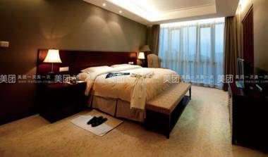 Nantong Pengxin Garden Hotel