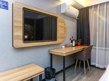 Jun Hotel Jiangsu Nantong Chongchuan District Yuanrong Plaza Jinying