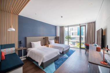 Holiday Inn Express Nantong City Center an IHG Hotel