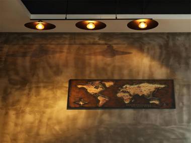 James Joyce Coffetel·Nannign Shanglin Tongle Road