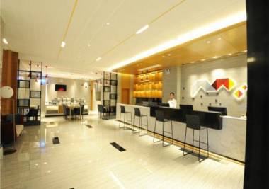 Borrman Hotel Guangxi University Metro Station