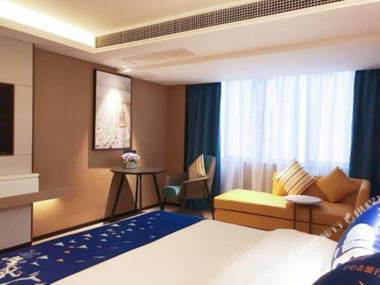 Yeste Hotel (Nanning Jinhu Square Metro Station)
