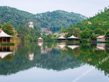 Longmen Shuidu Yangxin Valley Hot Spring Hotel