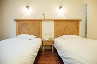 Lao men dong International Youth Hostel