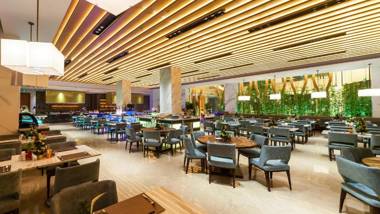 Holiday Inn Nanjing Xuanwu Lake an IHG Hotel