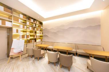 Ji Hotel Nanjing Zhujiang Road Beimen Bridge