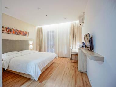 Hanting Hotel Nanjing Aoti Center