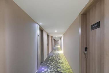 Starway Hotel Nanjing Jiangning Binjiang Development Zone Dixiu Road