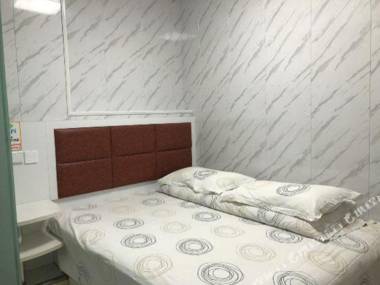 Ronglian Hotel (Nanjing Yinxiang Xinyu Chengxin Avenue Subway Station)