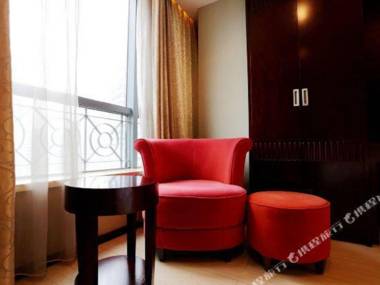 Aihe Jinlun Apartment Hotel