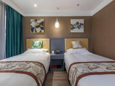 Kending ·Guanmei Hotel (Nanjing Xinjekou Financial Center Central Mall)