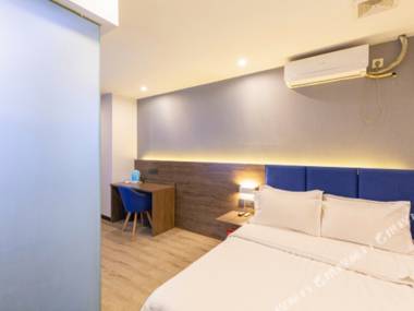 7 Days Inn (Nanjing Jiangning 1912 Baijiahu Metro Station)