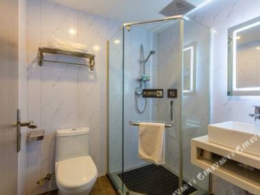 7 Days Inn (Nanjing Jiangning 1912 Baijiahu Metro Station)