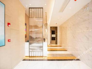 Qingmu Hotel (Nanjing South Railway Station Greenland Chengji)