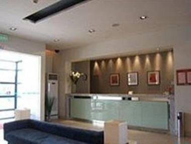 Jinjiang Inn - Metro Supermarket