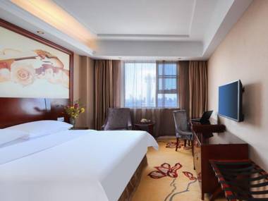 Vienna Hotel Jiangxi Nangchang Bayi Square