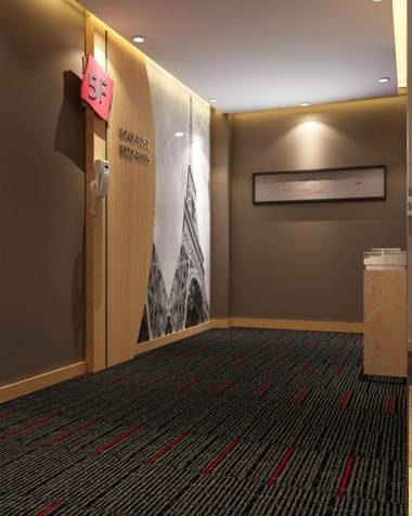 Thank Inn Chain Hotel Jiangxi Nanchang Honggutan Fenghuangzhou