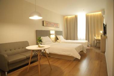 Hanting Hotel Nanchang Zhenxing Avenue Metro Station