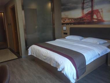 Thank Inn Hotel Jiangxi Nanchang High-tech Zone Yaohu Tianhong Plaza