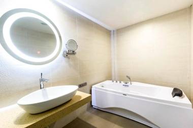 Lavande Hotel Nanchang West Railway Station Xinjian Branch