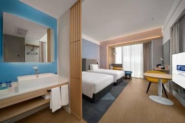 Holiday Inn Express Nanchang Riverside an IHG Hotel