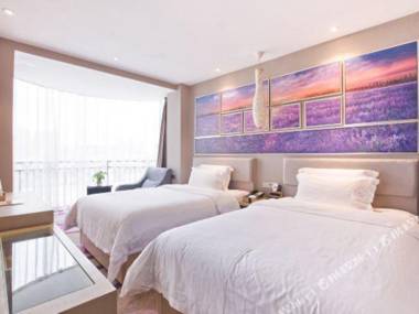 Lavande Hotel (Nanchang Xinjian Wuyue Square Qianhu University Town stoer)