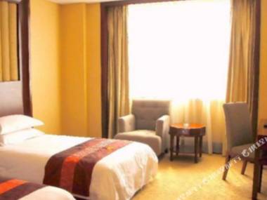 Friday Holiday Hotel