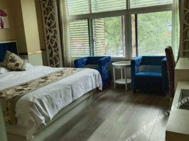 Yunhe Brilliant Business Hotel