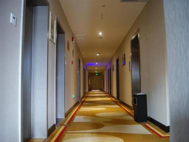 Super 8 Hotel Liaocheng Development Zone Zhenhua Shopping center