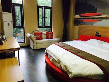 Thank Inn Plus Hotel Shandong Liaocheng Railway Station