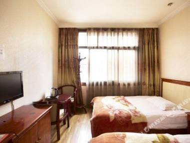 Yijiajia Hotel
