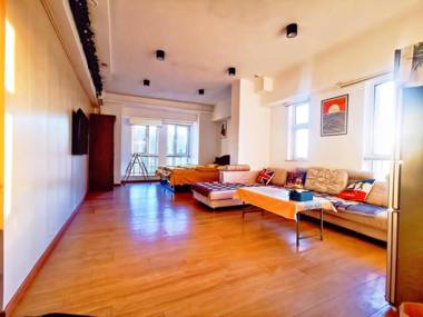 Y央美明润广场燕达疗养院出京首站火车站东贸服装城大床观景落地窗房东直营长租短租日租差旅休闲安静免打扰