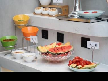 Green Tree Inn Express Kunming Wuyue Plaza Huafu