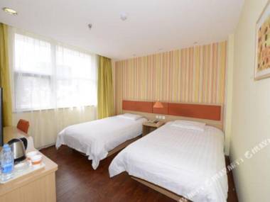 Home Inn (Kunming Jinmafang Shulin Street)