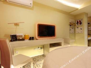 Qian Yun Mo Shang Zhu Ti Hotel