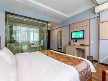 Dhenggong Yuchengjia Express Hotel