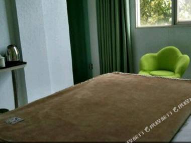 Mangguo Chain Hotel Jinning Zhuangqiao West Road Branch