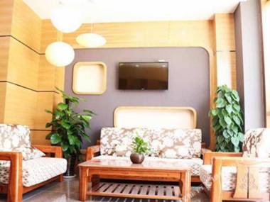 Thankyou Hotel(Kunming Chenggong University City High Speed Railway Station Store)