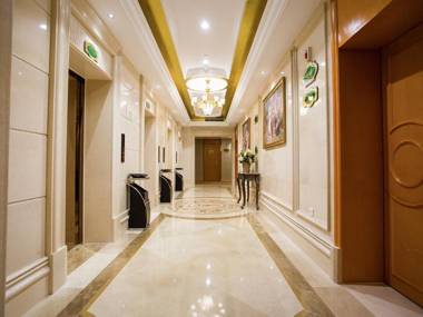 Vienna International Hotel Guizhou Weng'an Qilong Binfen Moer City